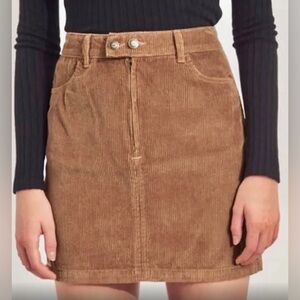 Hollister ultra high rise corduroy skirt size 3